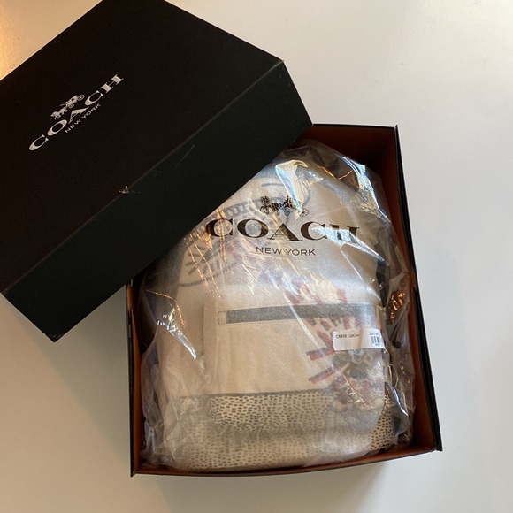 Coach Disney Mickey Mouse X Keith Haring West Backpack UFO Space Bag Large - Picture 5 of 10